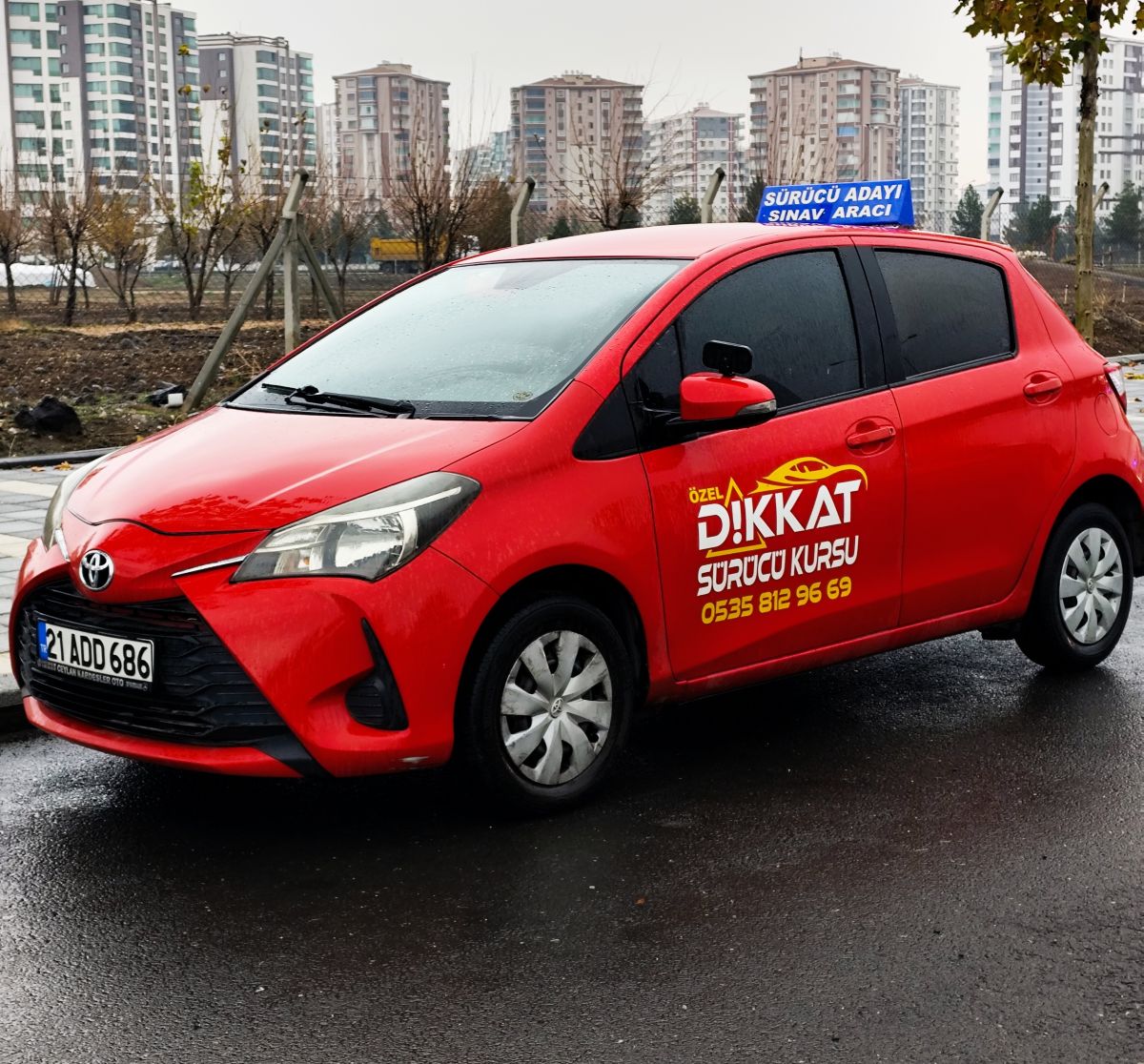 Dikkat Sürücü Kursu Diyarbakır ehliyet eğitim aracı